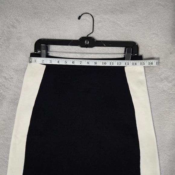 Tahari NWT Simple Sleek Black and White Comfy Golf Career Business Pencil Skirt - Picture 11 of 11